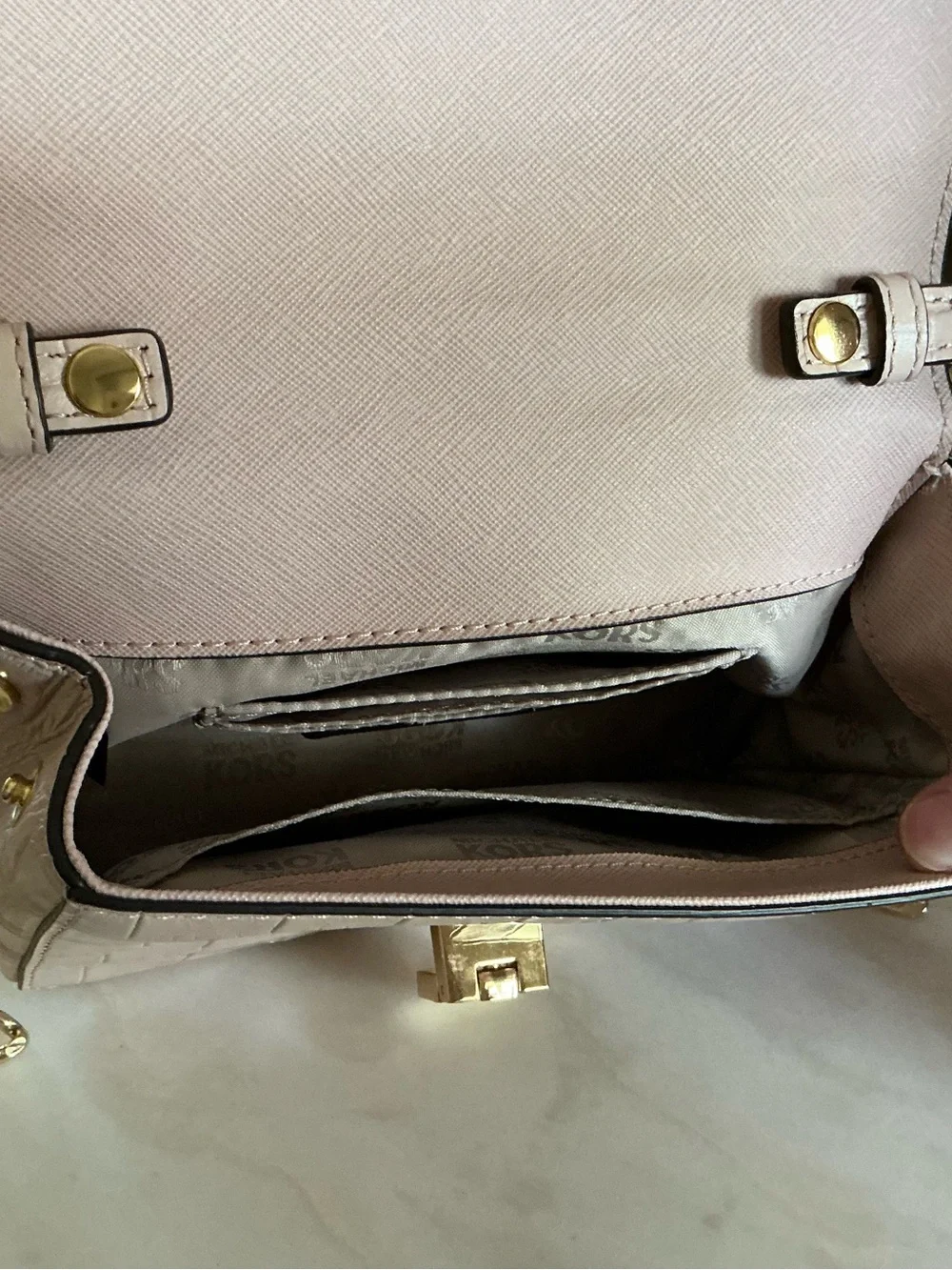 Michael  Kors -  Croc-Embossed light Pink Leather Crossbody - with Gold Hardware